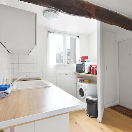 - Quartier Champs-elysees 5 Free Netflix Apartment