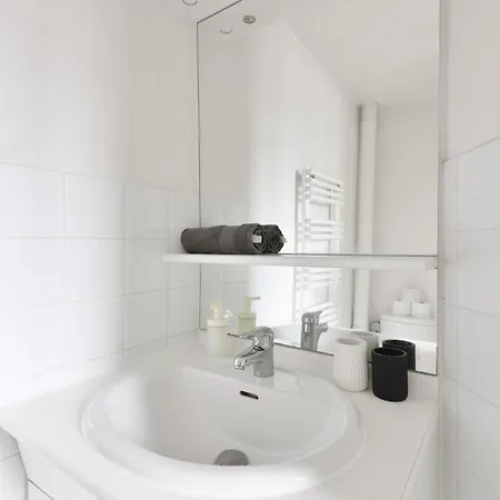 Apartment - Quartier Champs-elysees 5 Free Netflix *