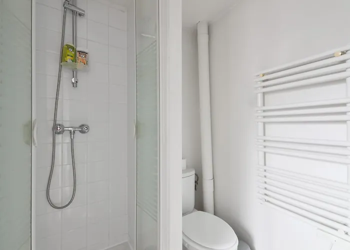 - Quartier Champs-elysees 5 Free Netflix * Paris