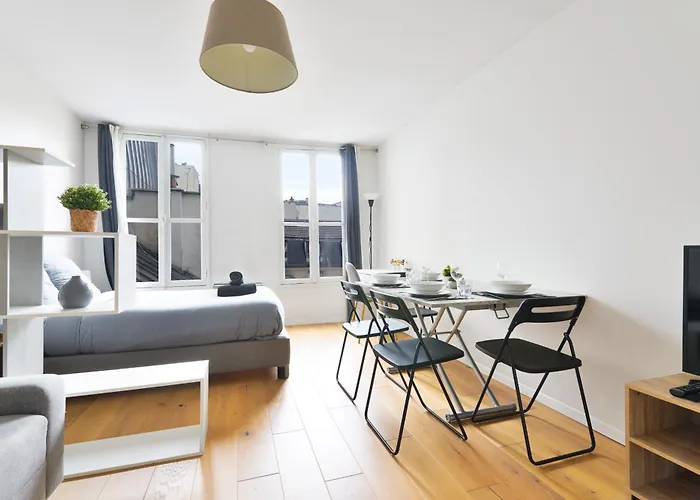 - Quartier Champs-elysees 5 Free Netflix Paris